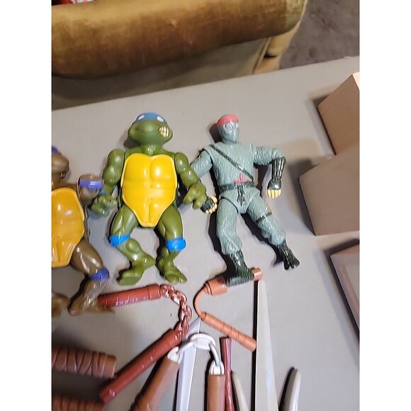 Vtg 1980's 90's Teenage Mutant Ninja Turtles TMNT Figures Accessories Parts lot - Picture 10 of 13